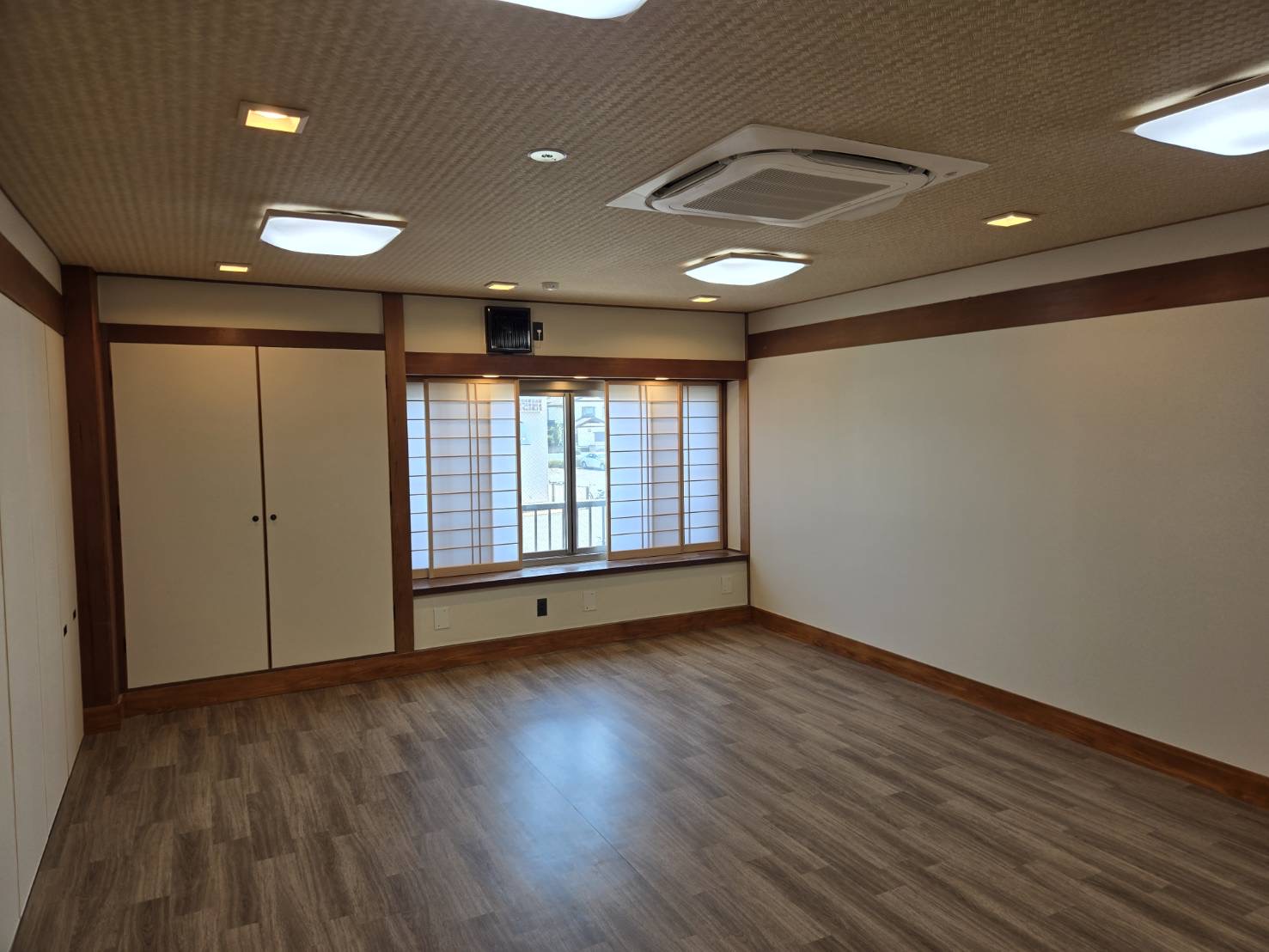 某料亭店　お食事処改修工事